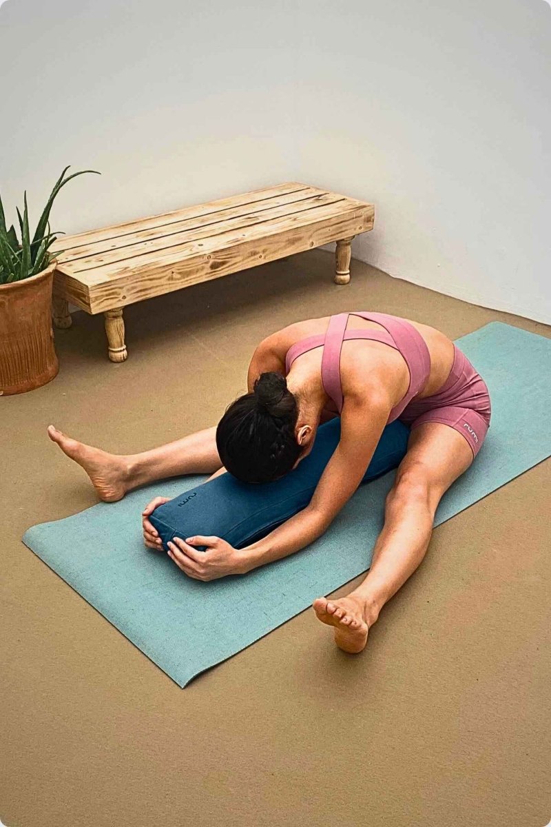 Rumi Earth - Cotton Yoga Bolster – Lean - Indigo - RU - YCB - LN - IO - Yoga Props