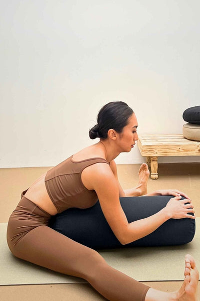 Rumi Earth - Cotton Yoga Bolster – Round - Graphite - RU - YCB - RD - GE - Yoga Props